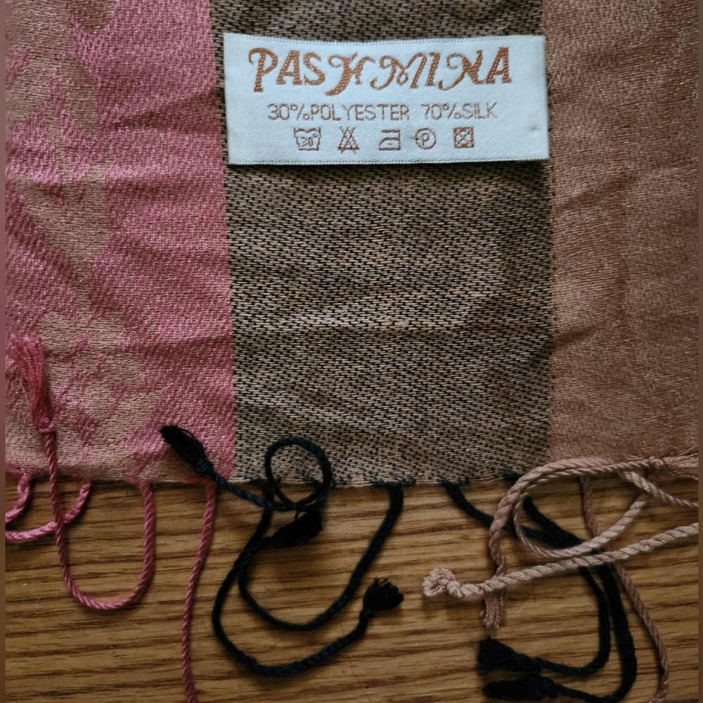 Pashmina Silk Scarf Reversible - Picture 6 of 7